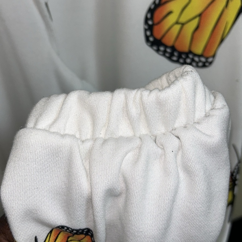 Butterfly Jogger Set - Picture 7 of 12